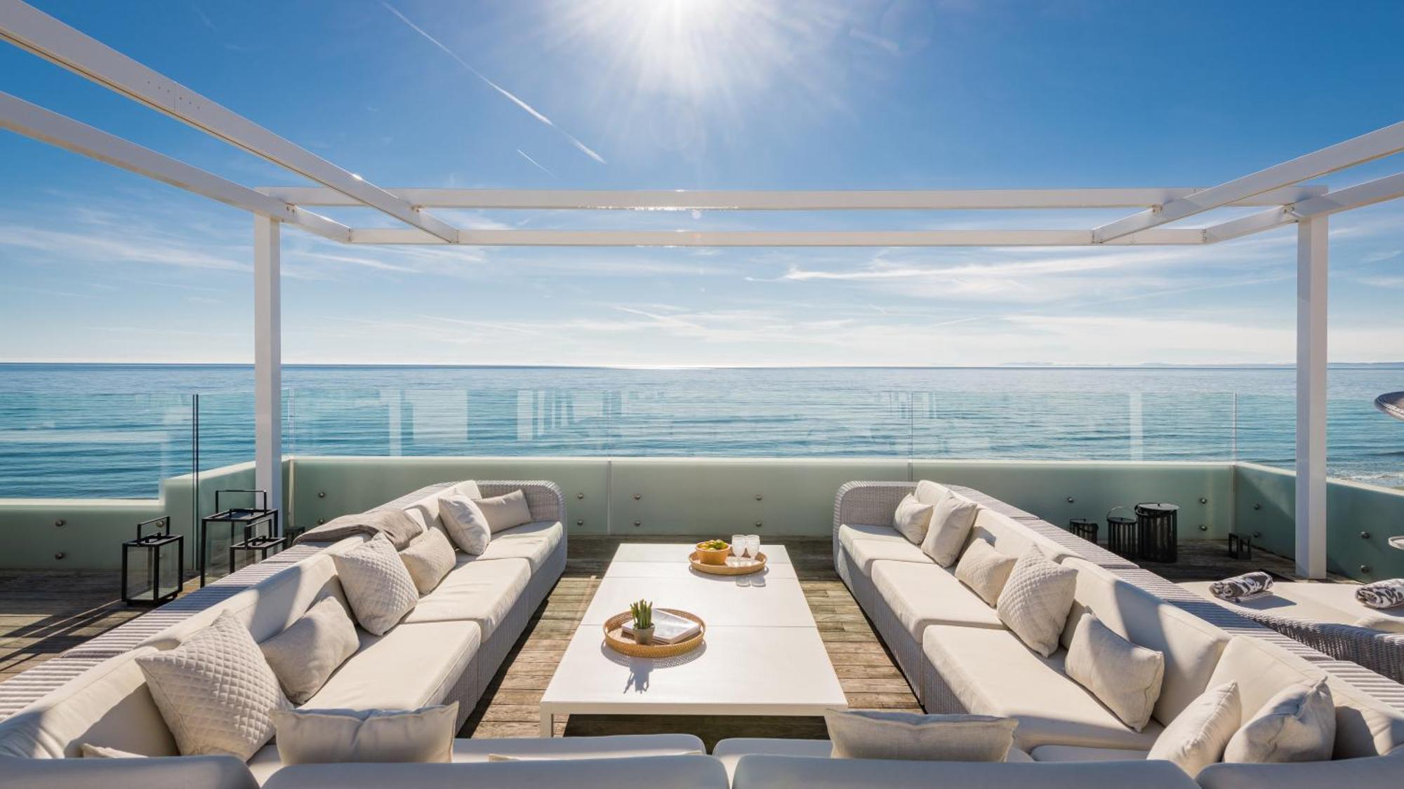 Villa Breath Taking Front Line With Sauna & Jacuzzi *