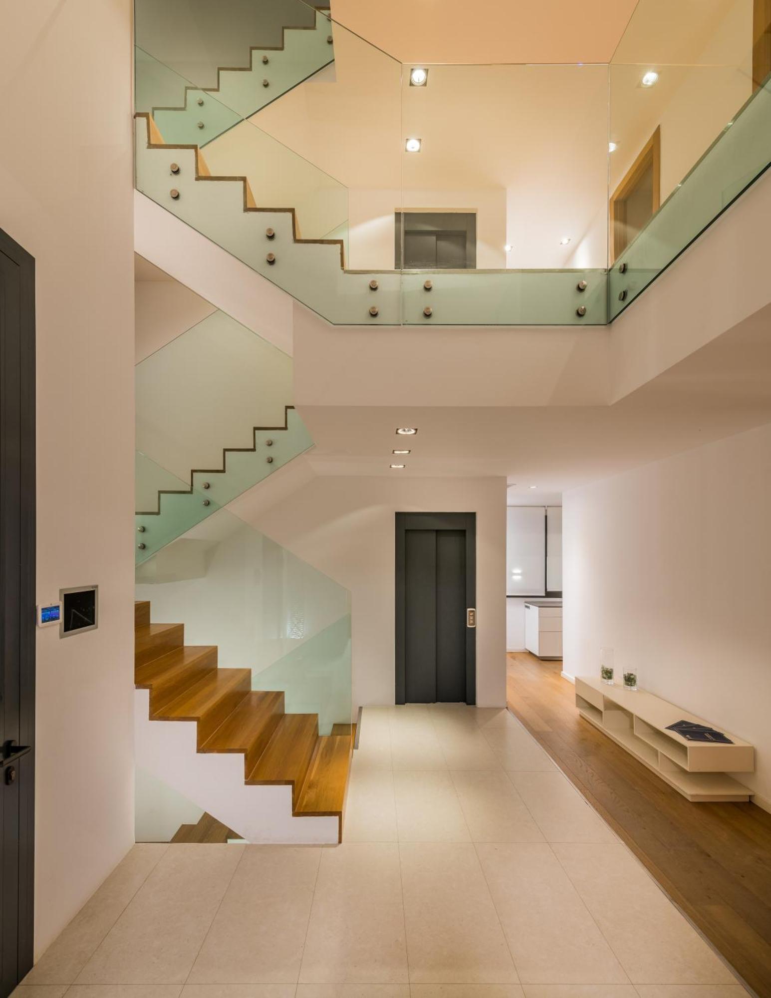 Breath Taking Front Line With Sauna & Jacuzzi Villa *