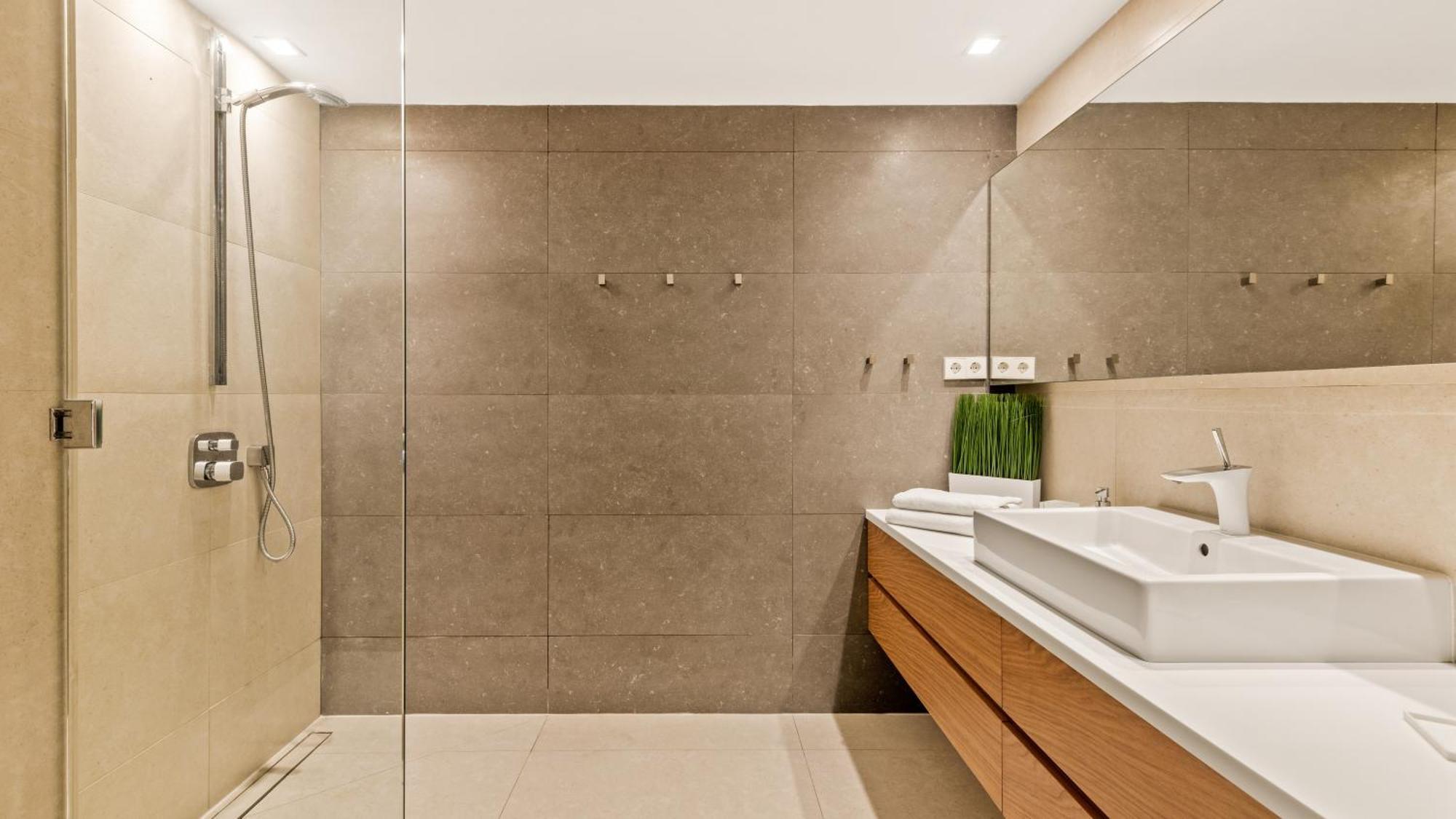 Breath Taking Front Line With Sauna & Jacuzzi * Marbella