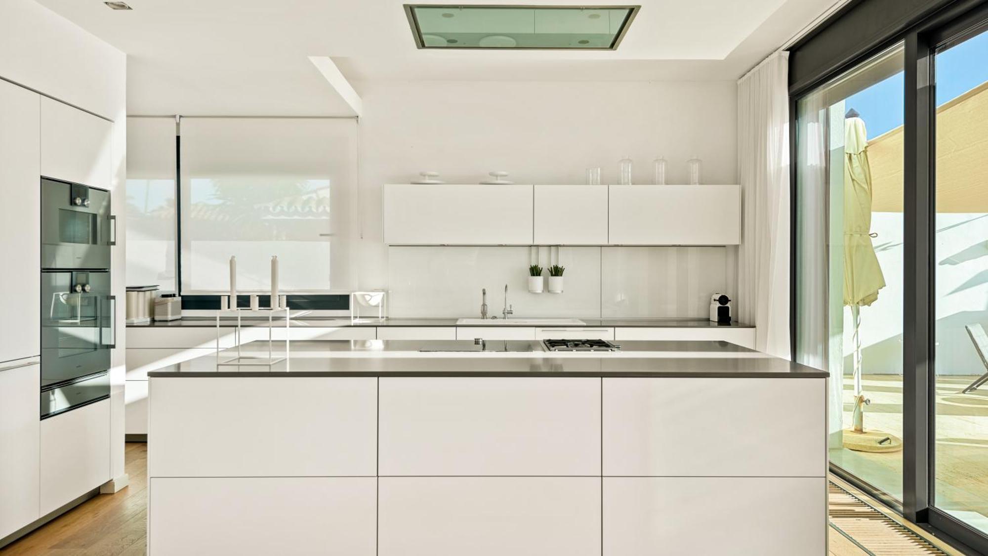 Villa Breath Taking Front Line With Sauna & Jacuzzi *